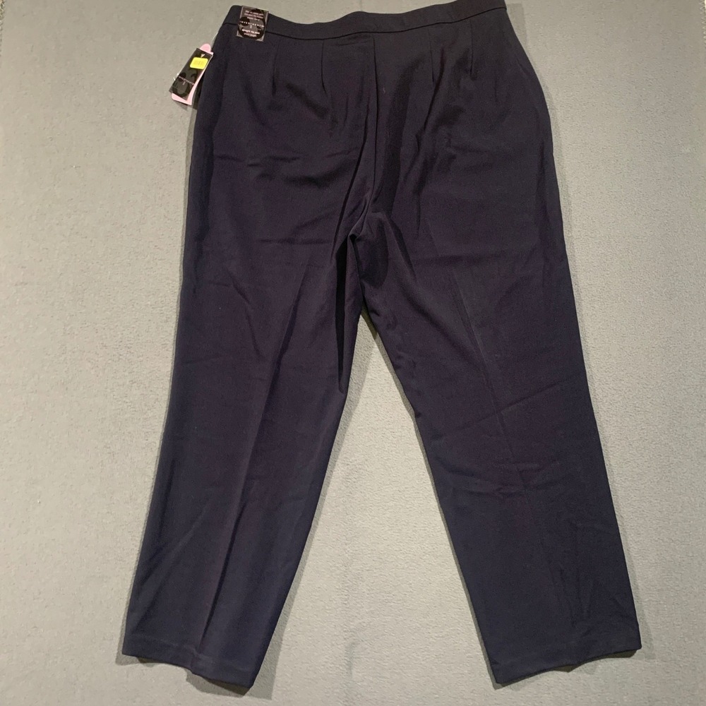 Investments II Madison Ave Navy Straight Leg Slim FX Pants Womens 18W Short NWT - Picture 10 of 10